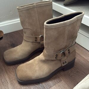 Zara suede boots